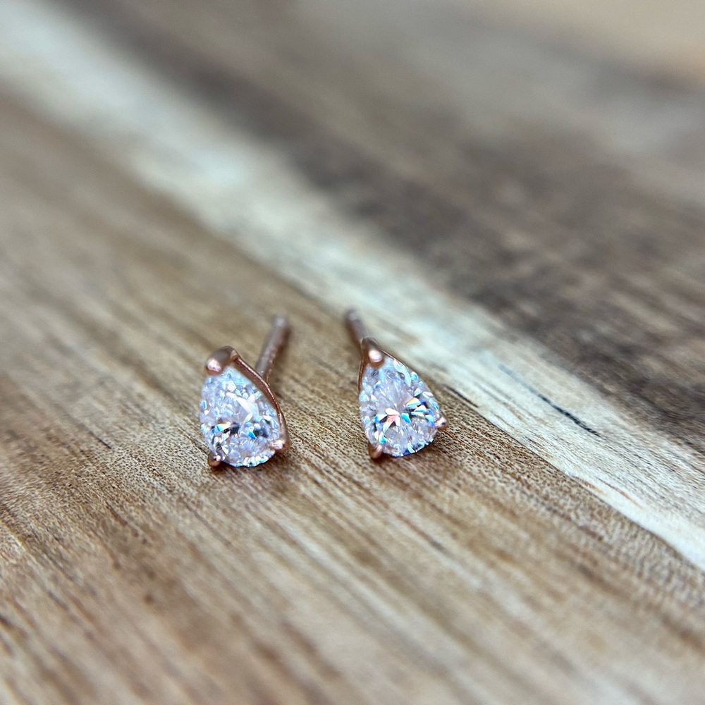 GRA Certified 1.5ct Pear‑Cut Moissanite Earrings | D Color | 925 Sterling Silver